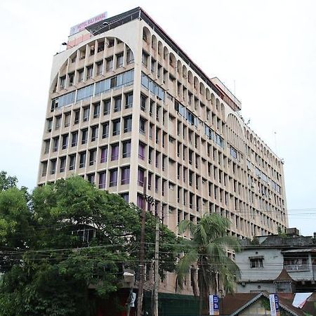 Hotel Rajmahal Gauháti Kültér fotó