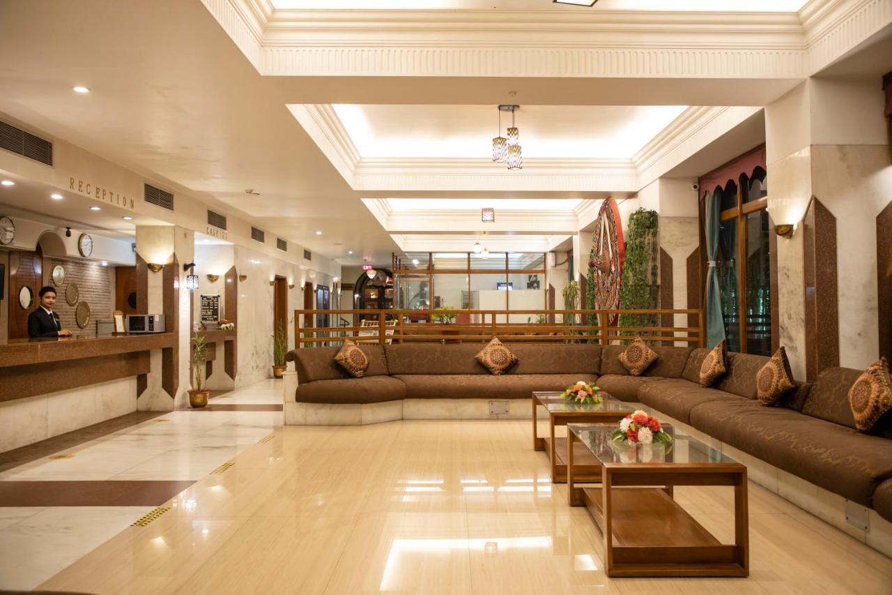 Hotel Rajmahal Gauháti Kültér fotó