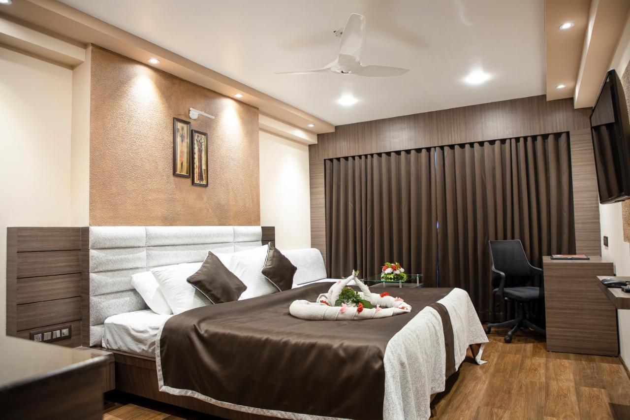 Hotel Rajmahal Gauháti Kültér fotó