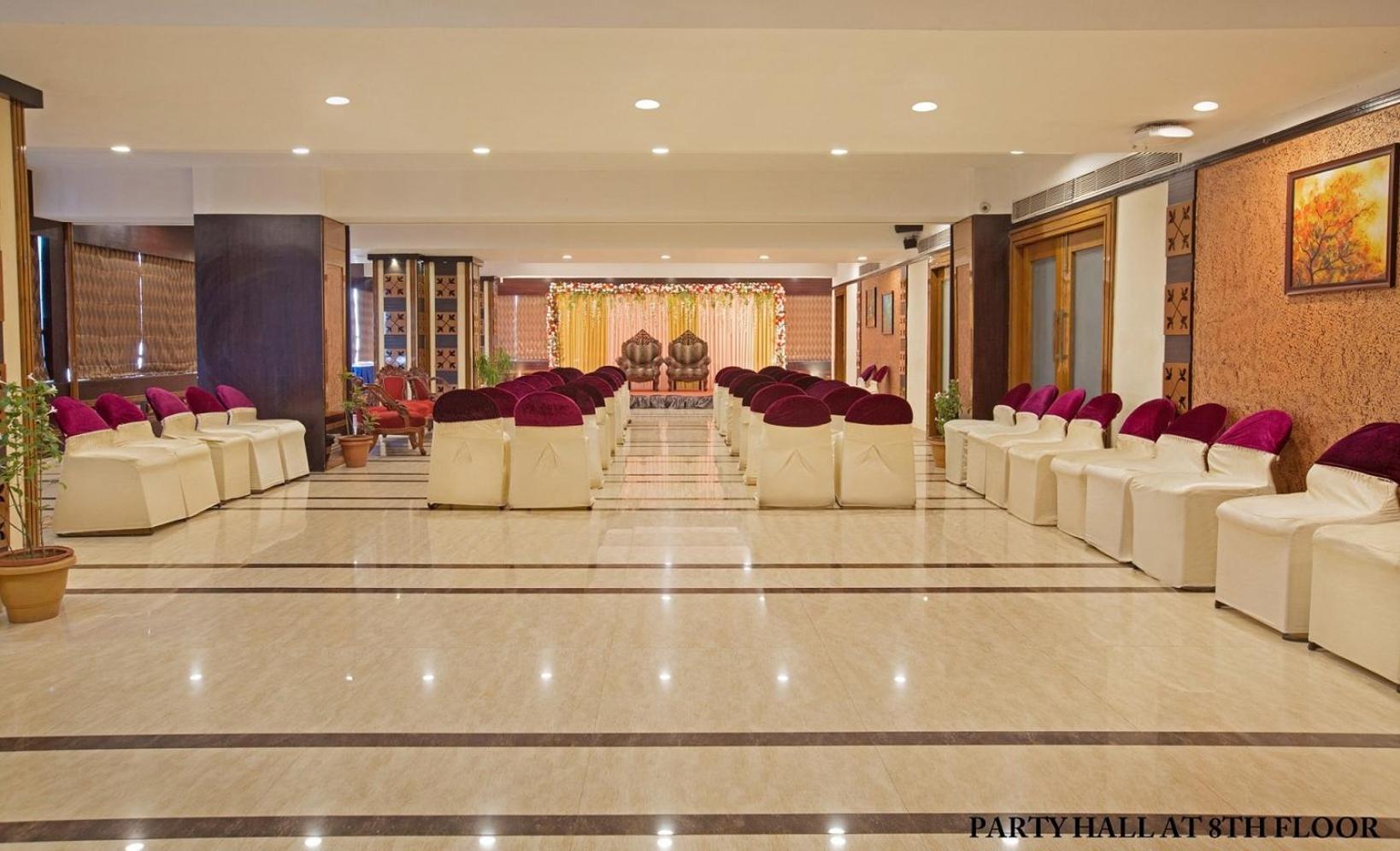 Hotel Rajmahal Gauháti Kültér fotó