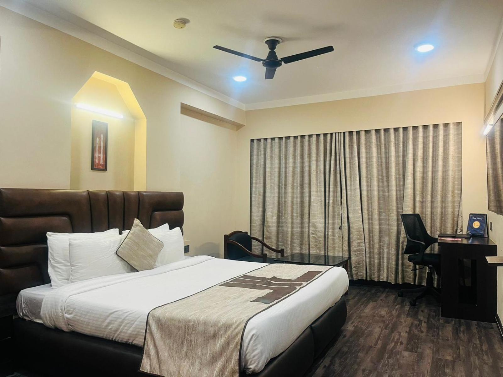 Hotel Rajmahal Gauháti Kültér fotó